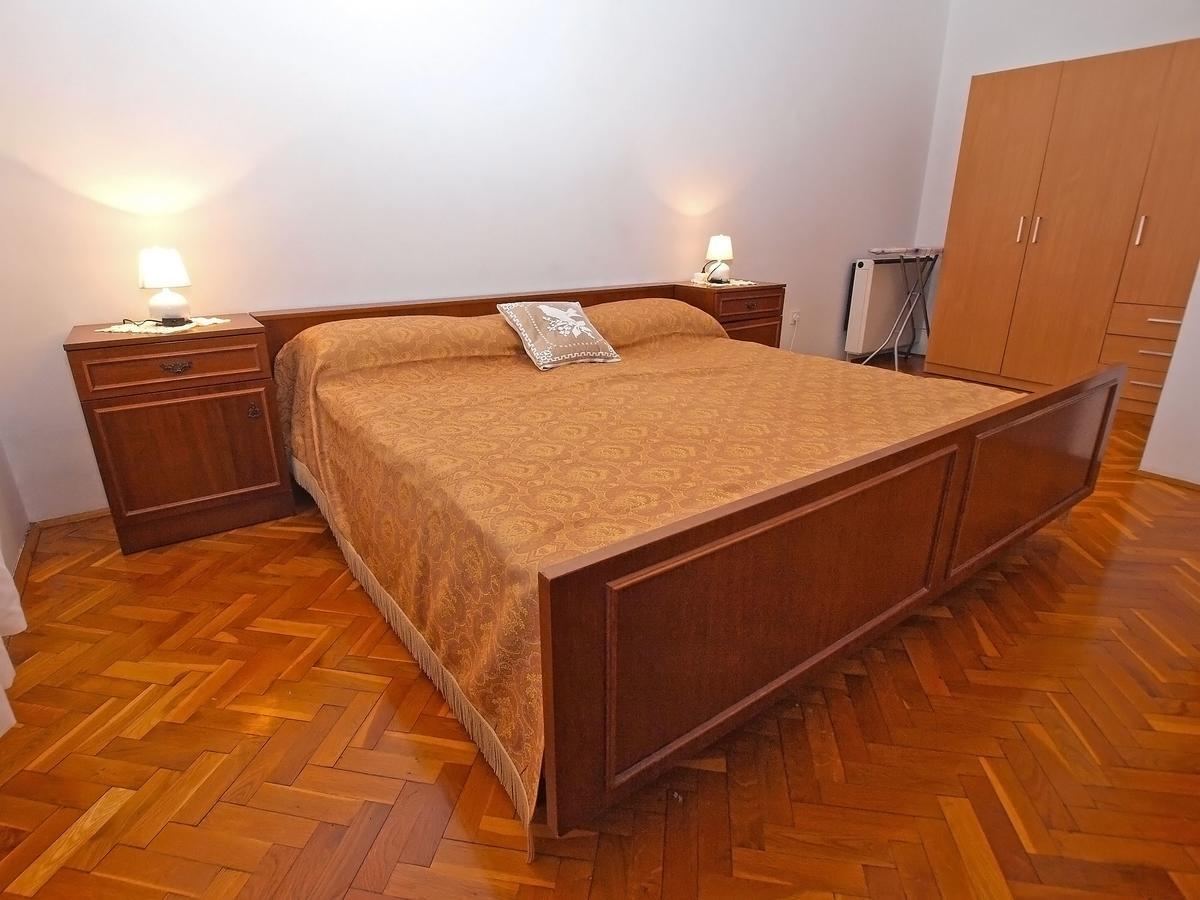 Apartments Dvorine 1210 バニョレ エクステリア 写真